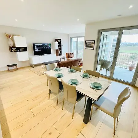 Luxury 3 Bedrooms Flat Cloche D'or W Terrace&parking Apartament *